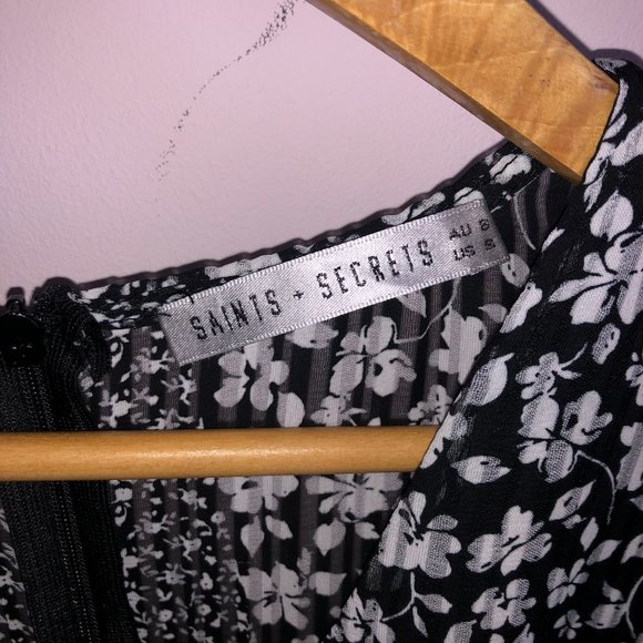 Black floral print ruffle dress - Picture 3 of 3